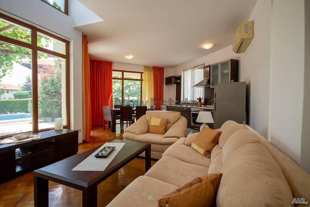 Generaator House Villa Aheloy Ngoại thất bức ảnh
